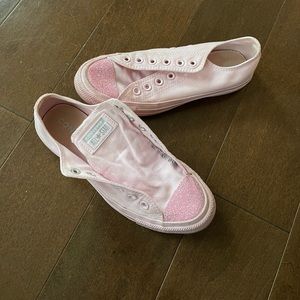 Pink size 7 converse used